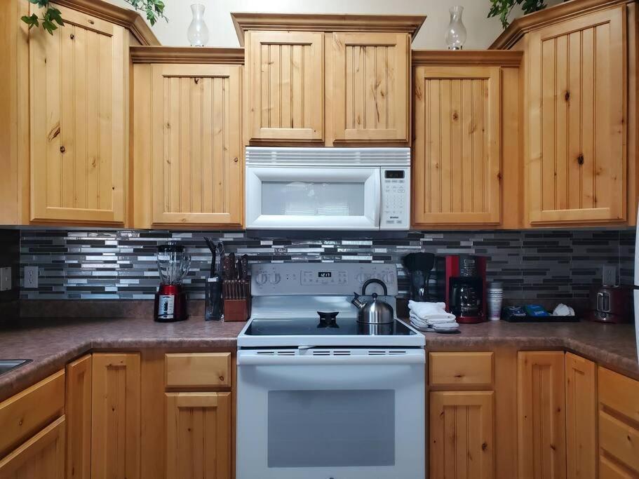 I Deal Lake Powell Home 3Br, Jacuzzi, Bbq, Firepit Page Exterior photo