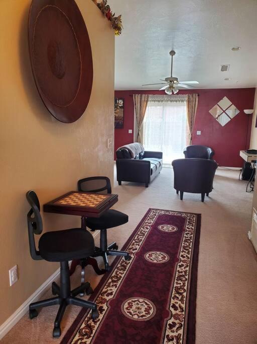 I Deal Lake Powell Home 3Br, Jacuzzi, Bbq, Firepit Page Exterior photo