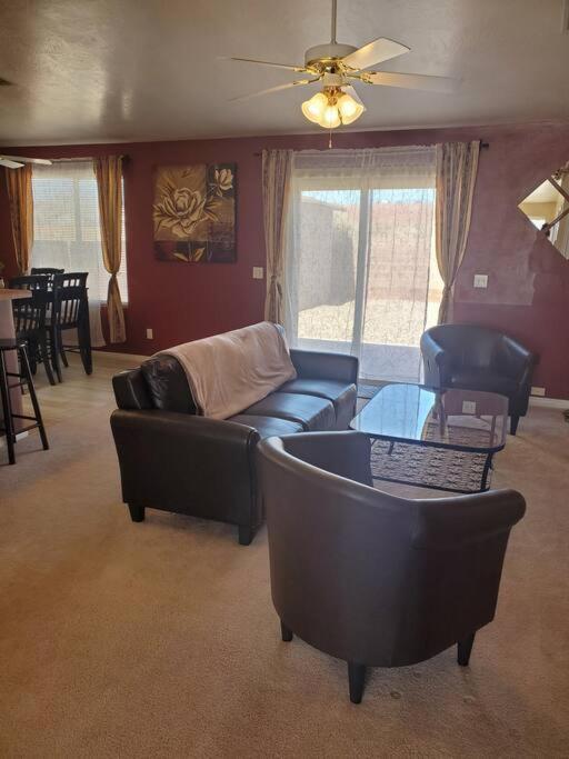 I Deal Lake Powell Home 3Br, Jacuzzi, Bbq, Firepit Page Exterior photo
